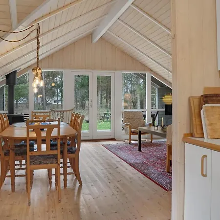 Stunning In With Sauna 度假居 *