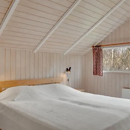 Holiday home Stunning In With Sauna Gedser