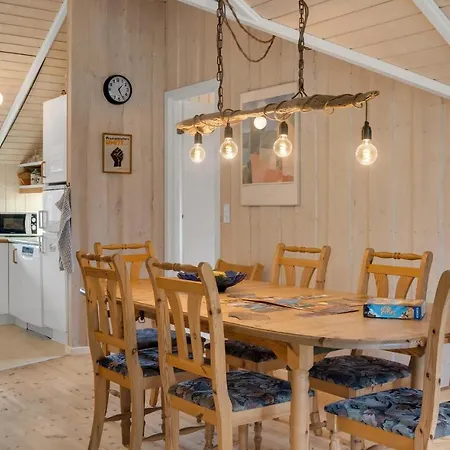 Stunning In With Sauna 度假居 *